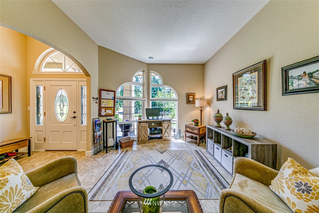 16813 Three Lakes Road Snohomish, WA 98290 - Photo 5 of 39 Gallery Image 5