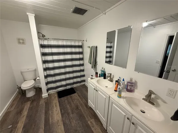 $595,000 | 1530 Northwest 6th Avenue, Gainesville, FL 32603