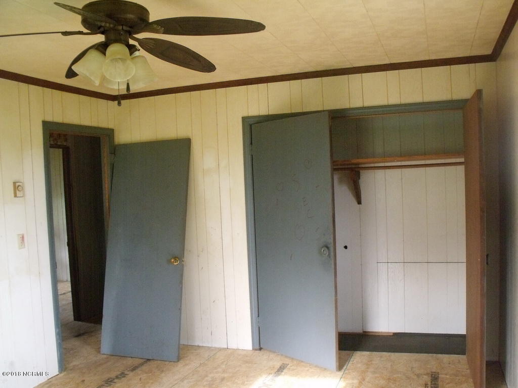 407 School Road Windsor, NC 27983 - Photo 2 of 15 97 BED 3