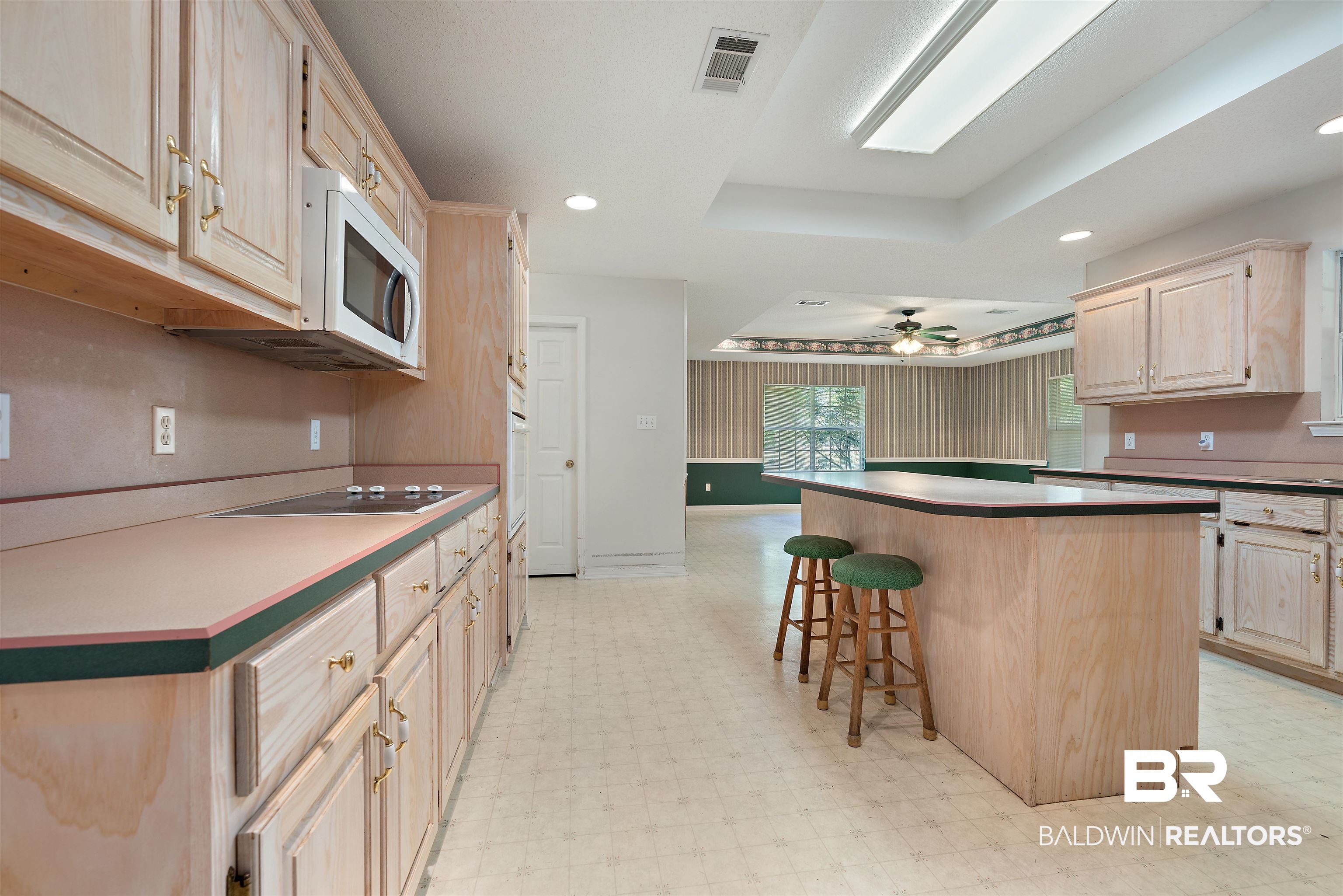 7231 Serenity Gardens Road Theodore, AL 36582 - Photo 9 of 41