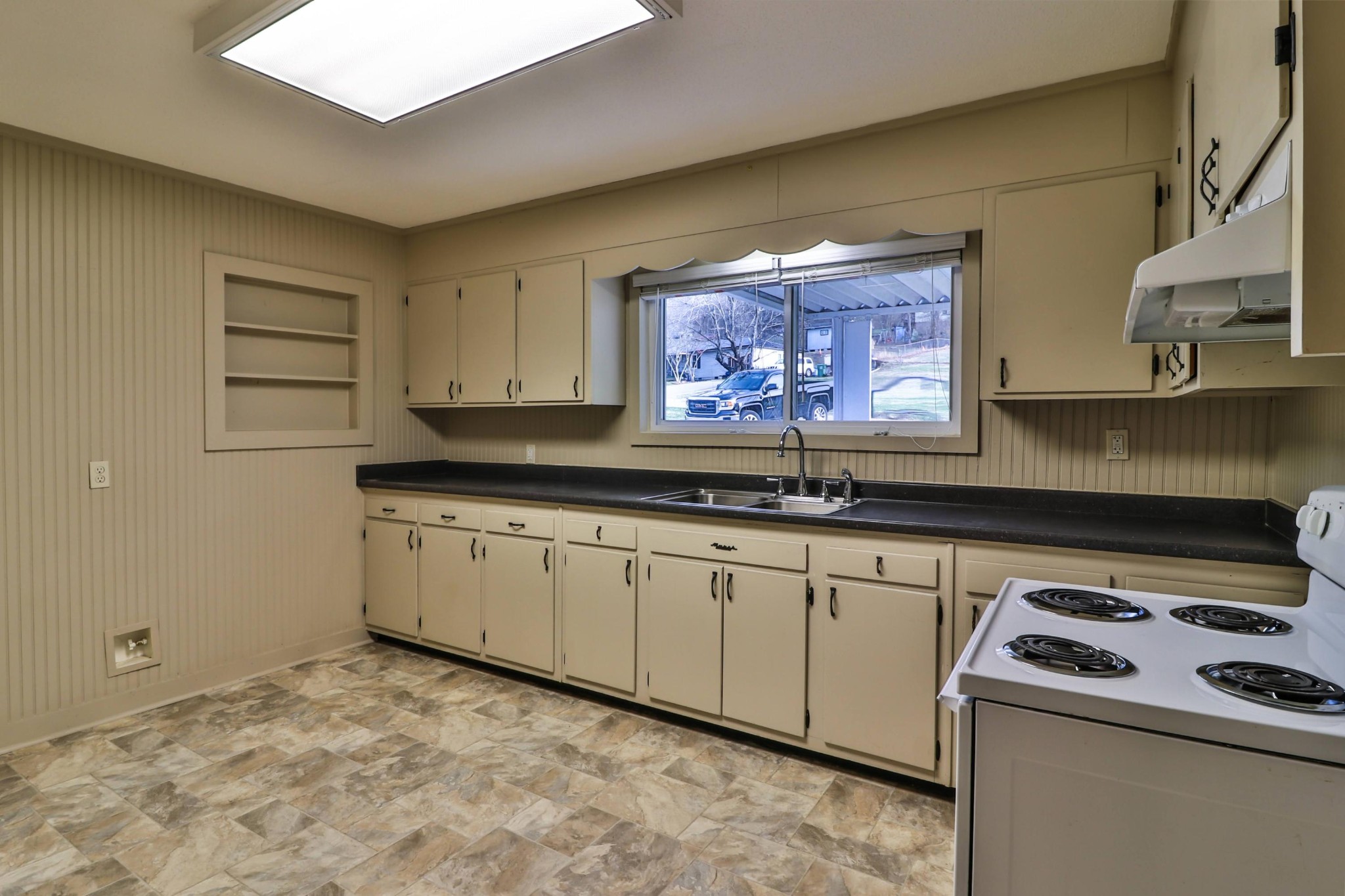 5913 Carter Road Knoxville, TN 37918 - Photo 7 of 28 Gallery Image 7