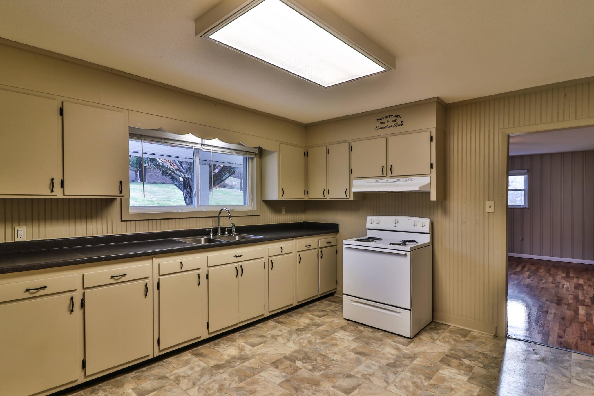 5913 Carter Road Knoxville, TN 37918 - Photo 8 of 28 Gallery Image 8