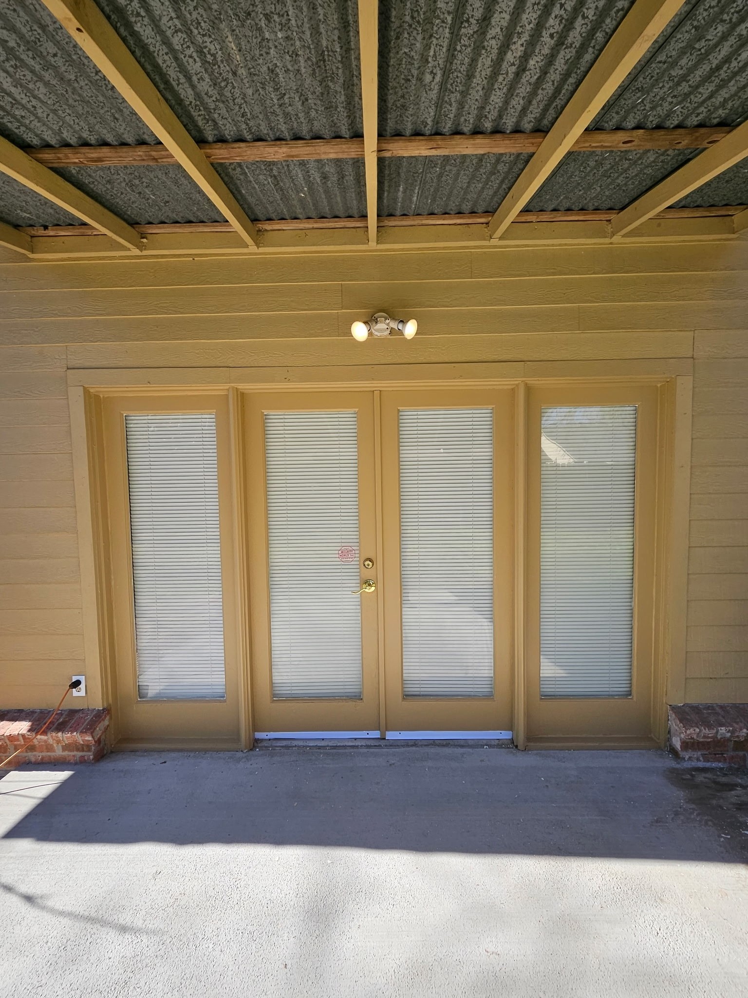 7410 Pierrepont Drive Houston, TX 77040 - Photo 5 of 27 Close up of the french doors on the back patio.