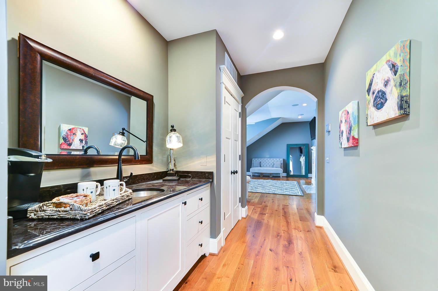 1200 Alden Road Alexandria, VA 22308 - Photo 13 of 29 Entry to MB