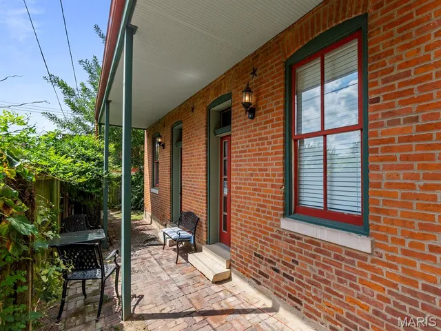 $259,000 | 1014 Geyer Avenue, St. Louis, MO 63104