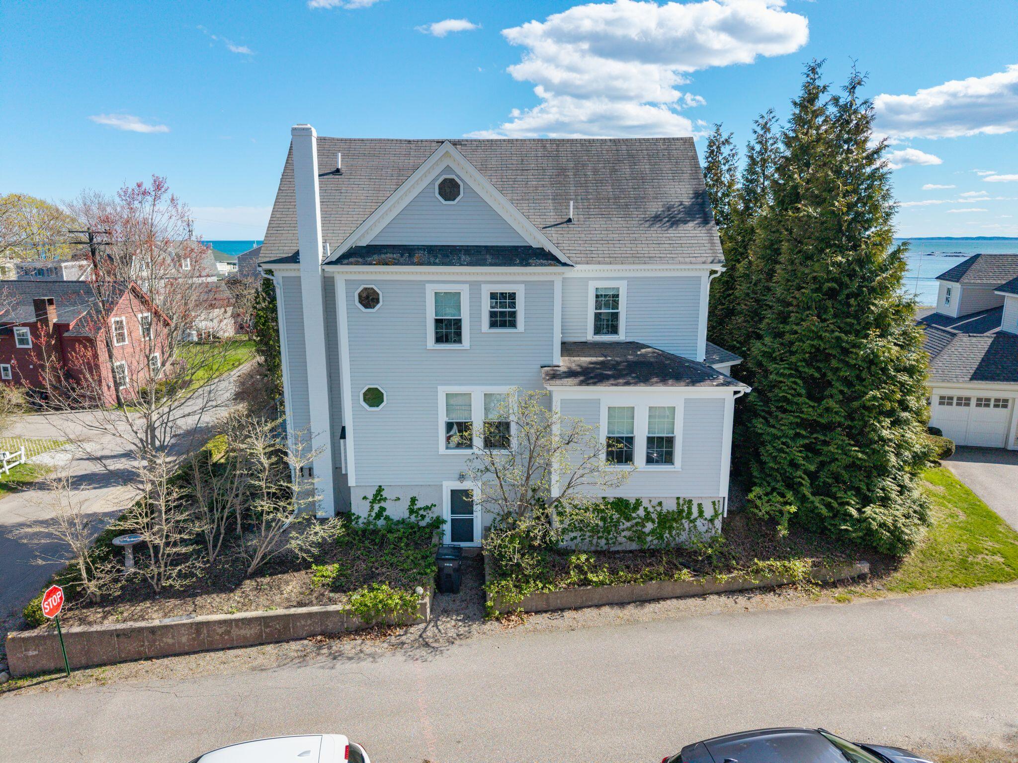 4 Oak Street Kennebunk, ME 04043 - Photo 45 of 49 Corner lot