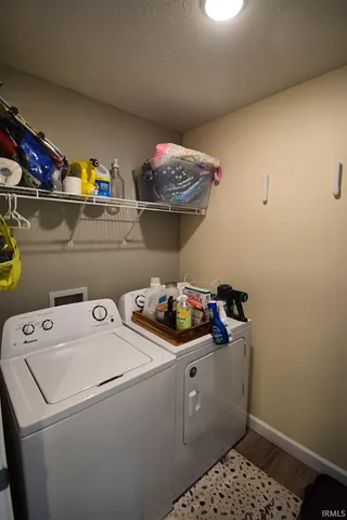 $285,000 | 306 East Quail Drive, Oxford, IN 47971