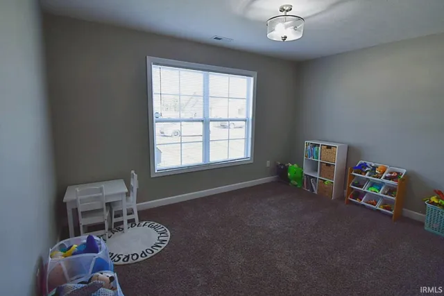 $285,000 | 306 East Quail Drive, Oxford, IN 47971