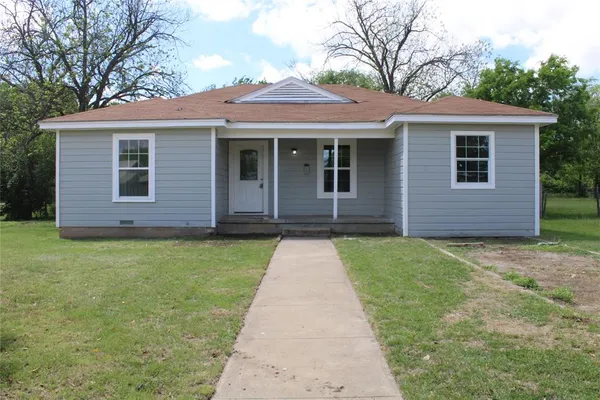 $189,500 | 2105-6 6th Street, Brownwood, TX 76801