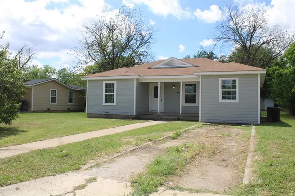 $189,500 | 2105-6 6th Street, Brownwood, TX 76801