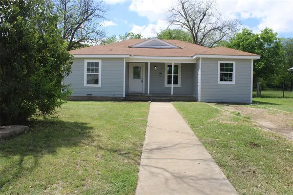$189,500 | 2105-6 6th Street, Brownwood, TX 76801