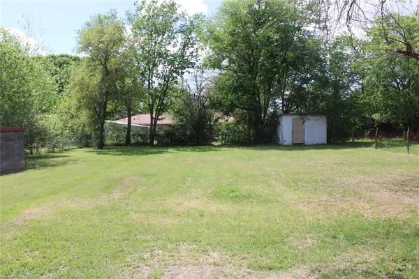 $189,500 | 2105-6 6th Street, Brownwood, TX 76801
