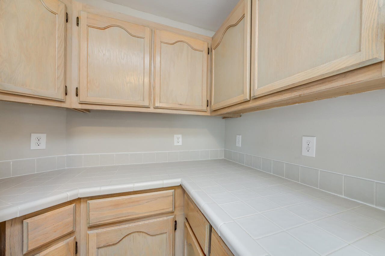 519 Krest Drive Crestview, FL 32536 - Photo 13 of 37 a view of cabinets and window