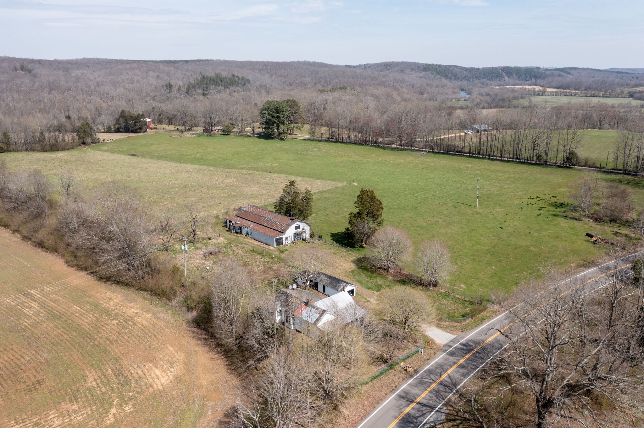 4828 Buffalo Road Hohenwald, TN 38462 - Photo 5 of 46 Gallery Image 5