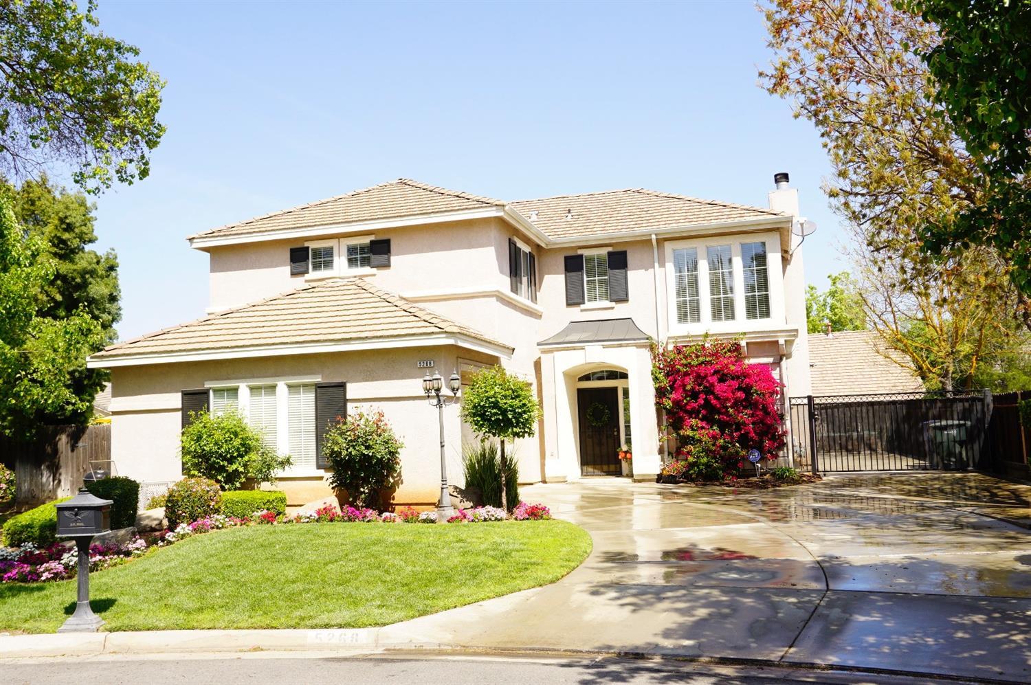 5268 West Decatur Avenue Fresno, CA 93722 - Photo 1 of 25 Gallery Image 1