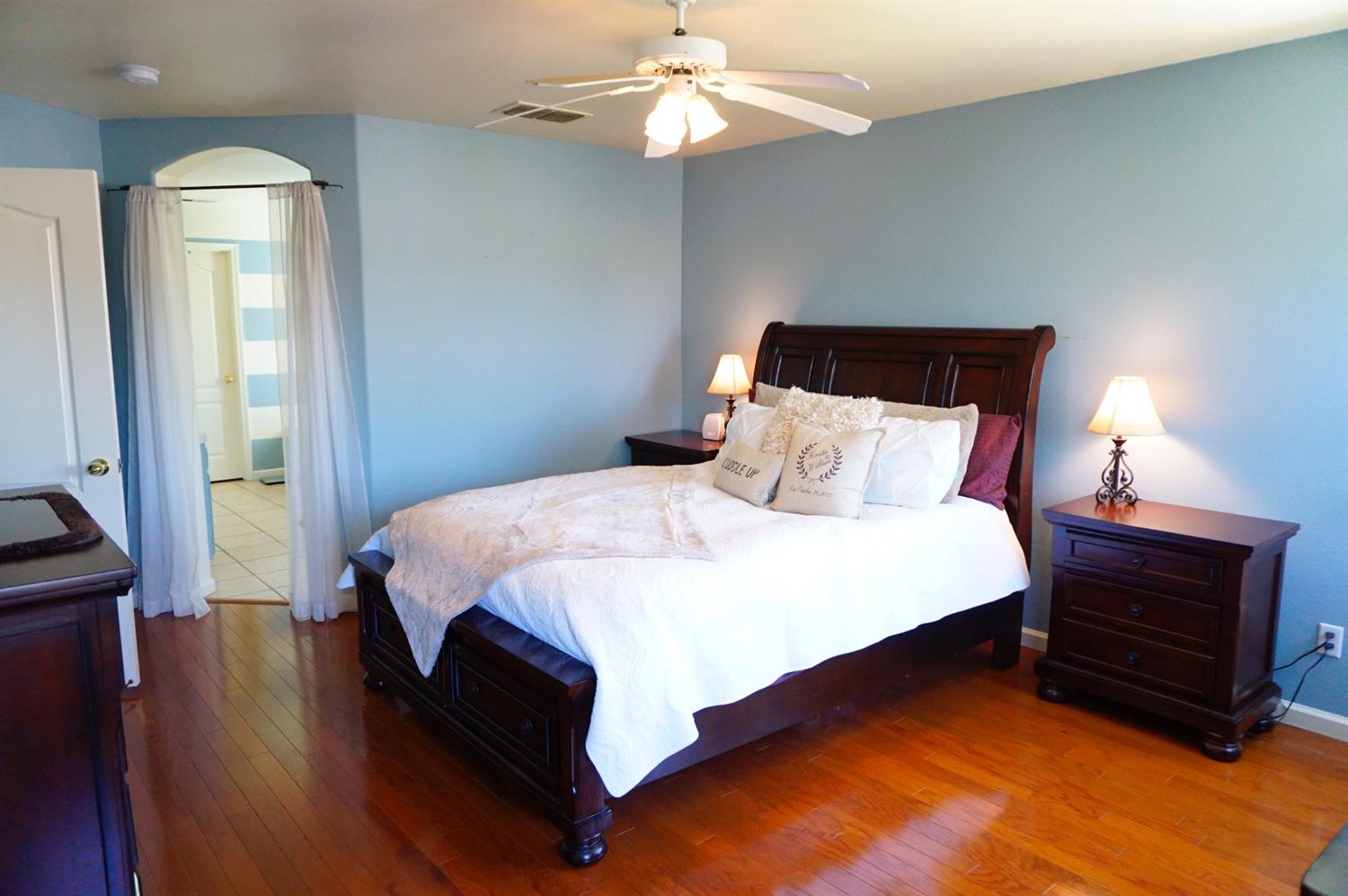 5268 West Decatur Avenue Fresno, CA 93722 - Photo 11 of 25 Gallery Image 11
