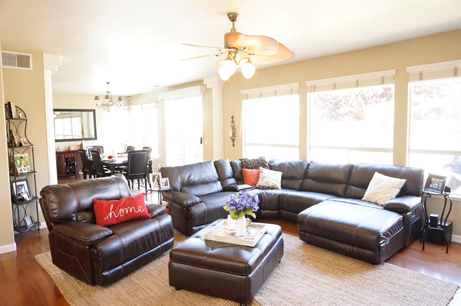 5268 West Decatur Avenue Fresno, CA 93722 - Photo 3 of 25 Gallery Image 3