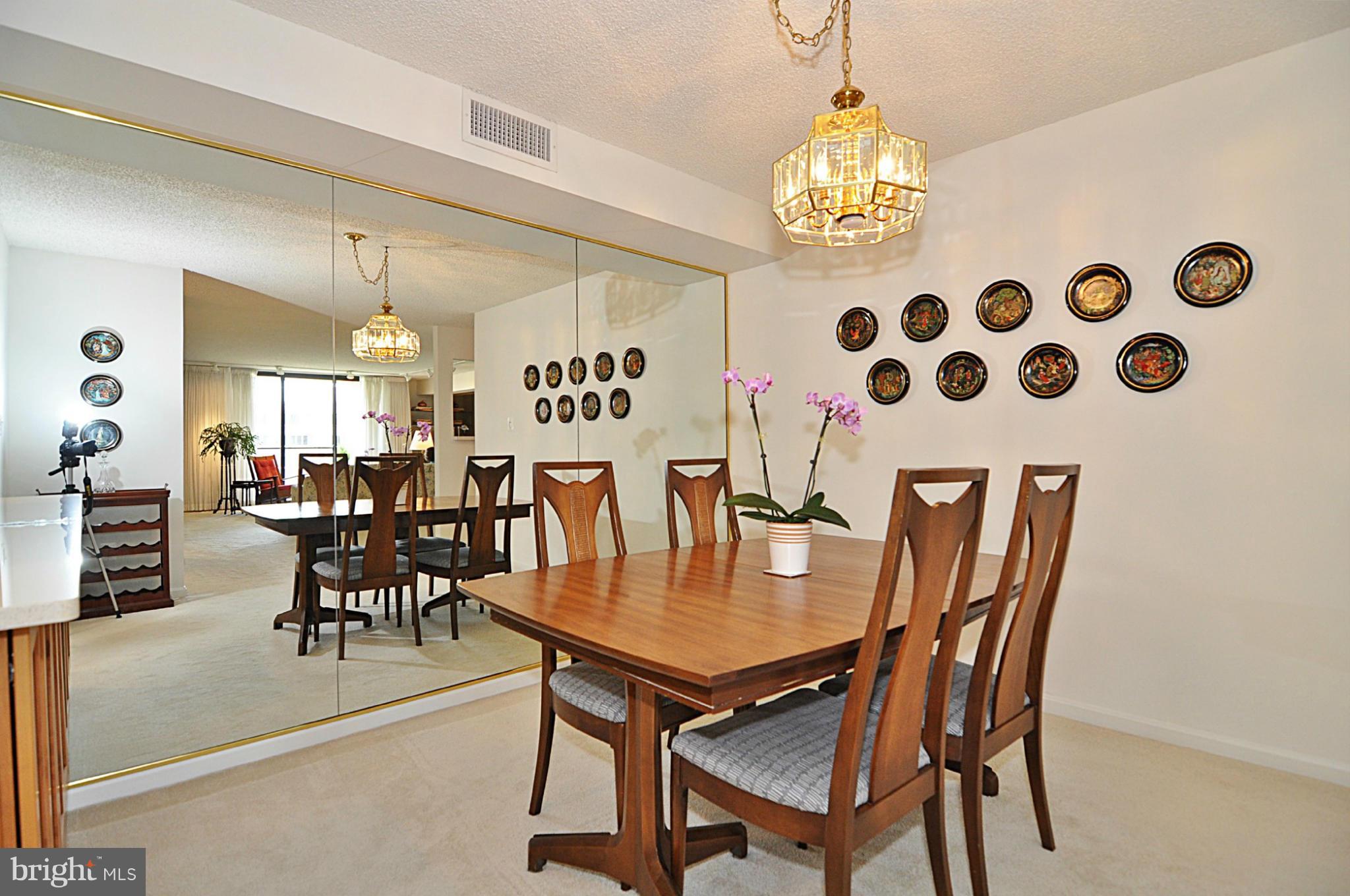 1101 South Arlington Ridge Road, Unit 414 Arlington, VA 22202 - Photo 12 of 30 Dining Room