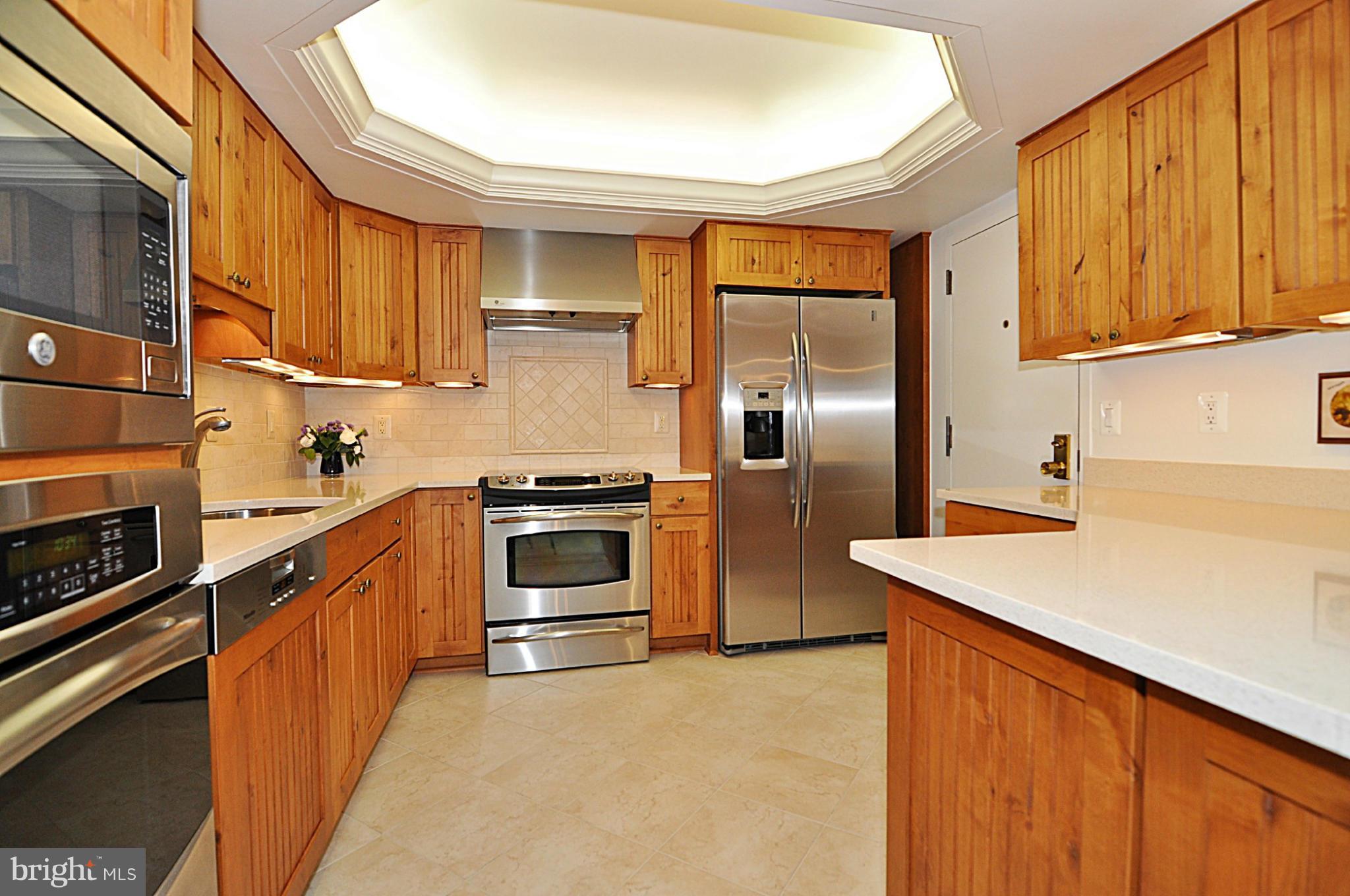 1101 South Arlington Ridge Road, Unit 414 Arlington, VA 22202 - Photo 13 of 30 Kitchen