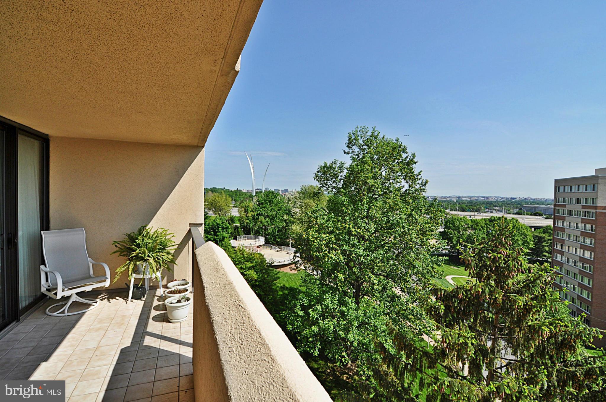1101 South Arlington Ridge Road, Unit 414 Arlington, VA 22202 - Photo 5 of 30 View