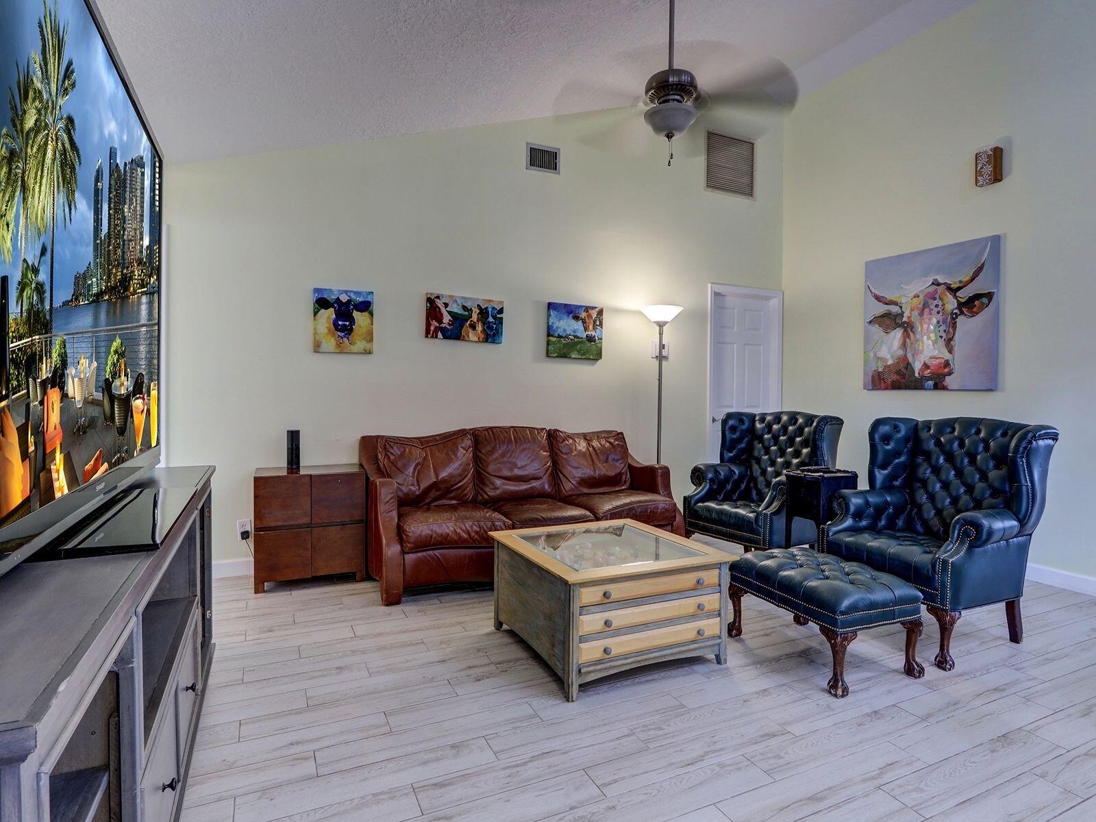 9613 El Clair Ranch Road Boynton Beach, FL 33437 - Photo 8 of 31 Family Room