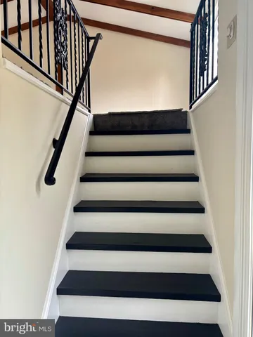 $379,900 | 19 Hemlock Drive, Mechanicsburg, PA 17055