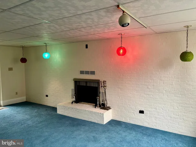 $379,900 | 19 Hemlock Drive, Mechanicsburg, PA 17055