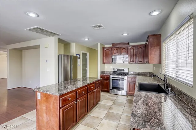 $2,350 | 8629 Apiary Wind Street, Las Vegas, NV 89131