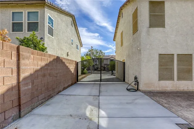 $2,350 | 8629 Apiary Wind Street, Las Vegas, NV 89131