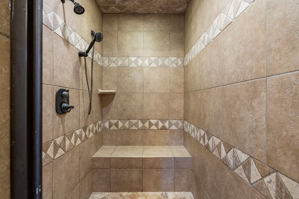 8026 Splendor Way Columbus, GA 31904 - Photo 20 of 44 a bathroom with a shower