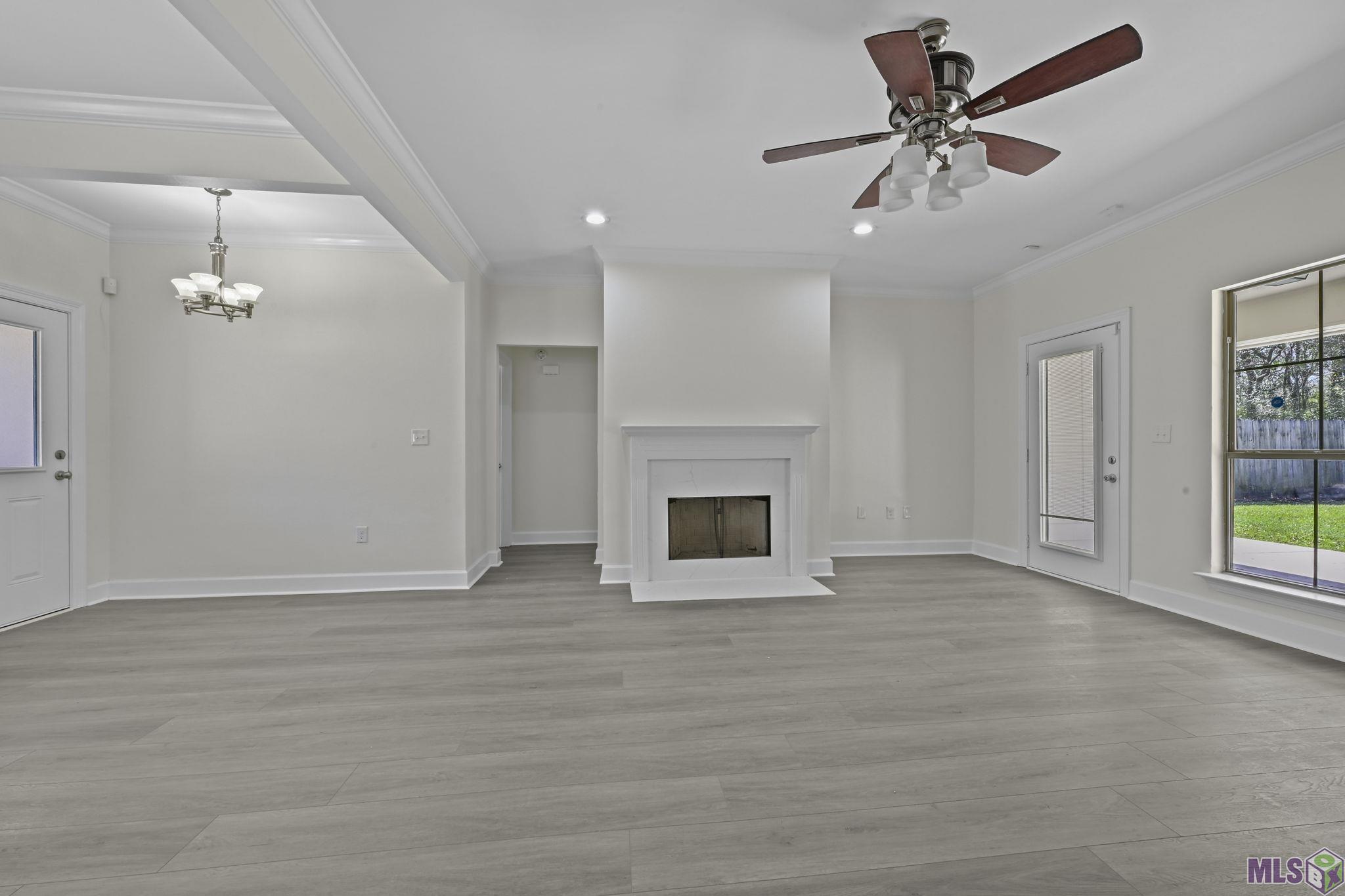 9271 Breeden Drive Baton Rouge, LA 70811 - Photo 3 of 15
