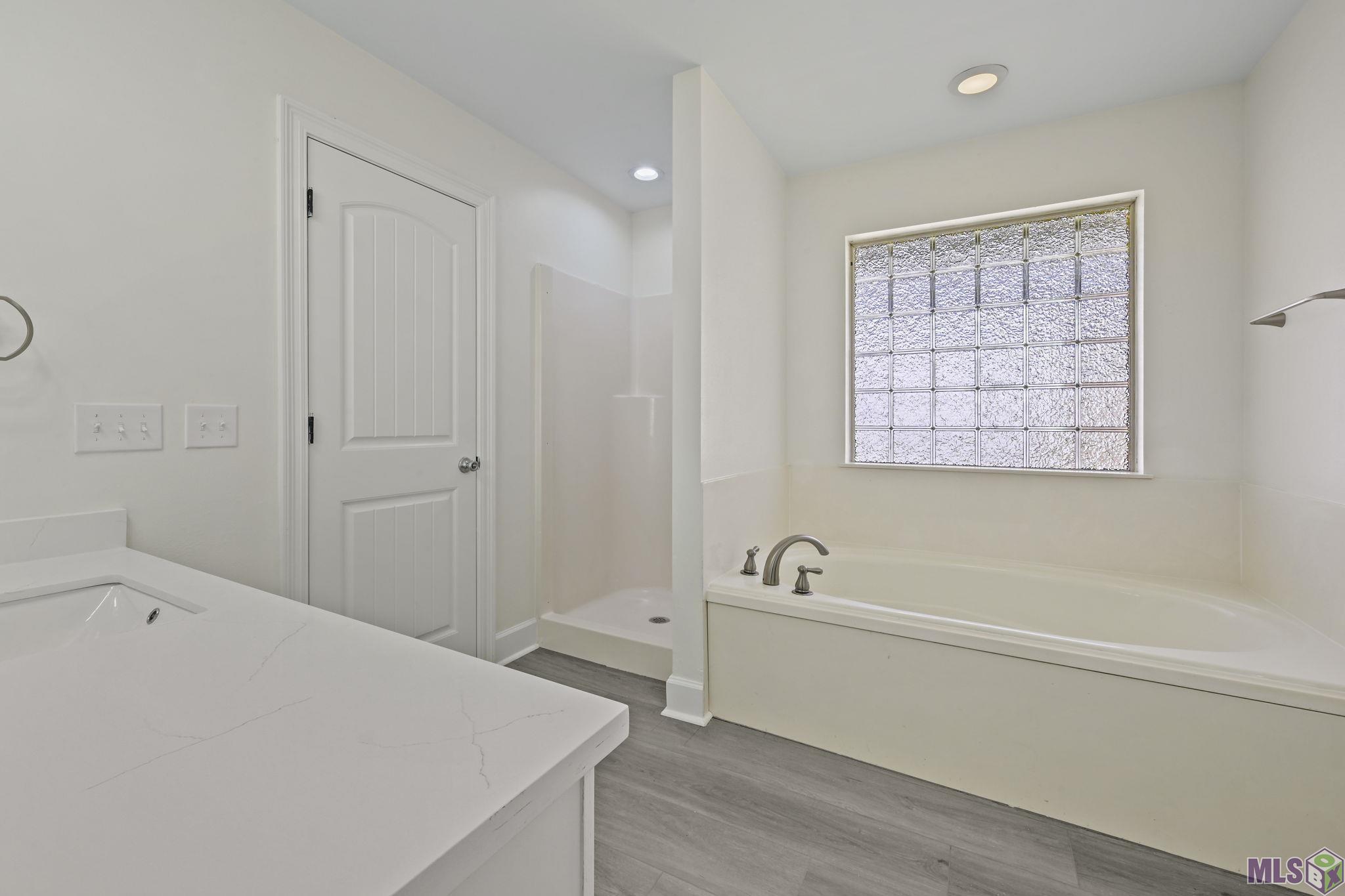 9271 Breeden Drive Baton Rouge, LA 70811 - Photo 10 of 15