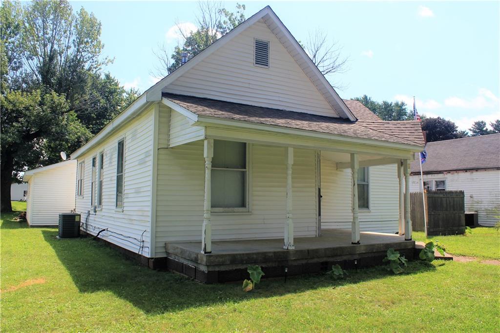 257 Main Street Rosedale, IN 47874 - Photo 2 of 7