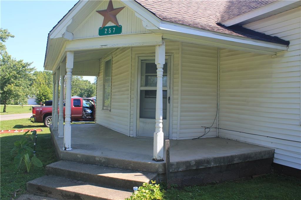 257 Main Street Rosedale, IN 47874 - Photo 3 of 7