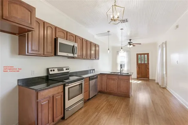 $1,700 | 519 General Taylor Street, New Orleans, LA 70115