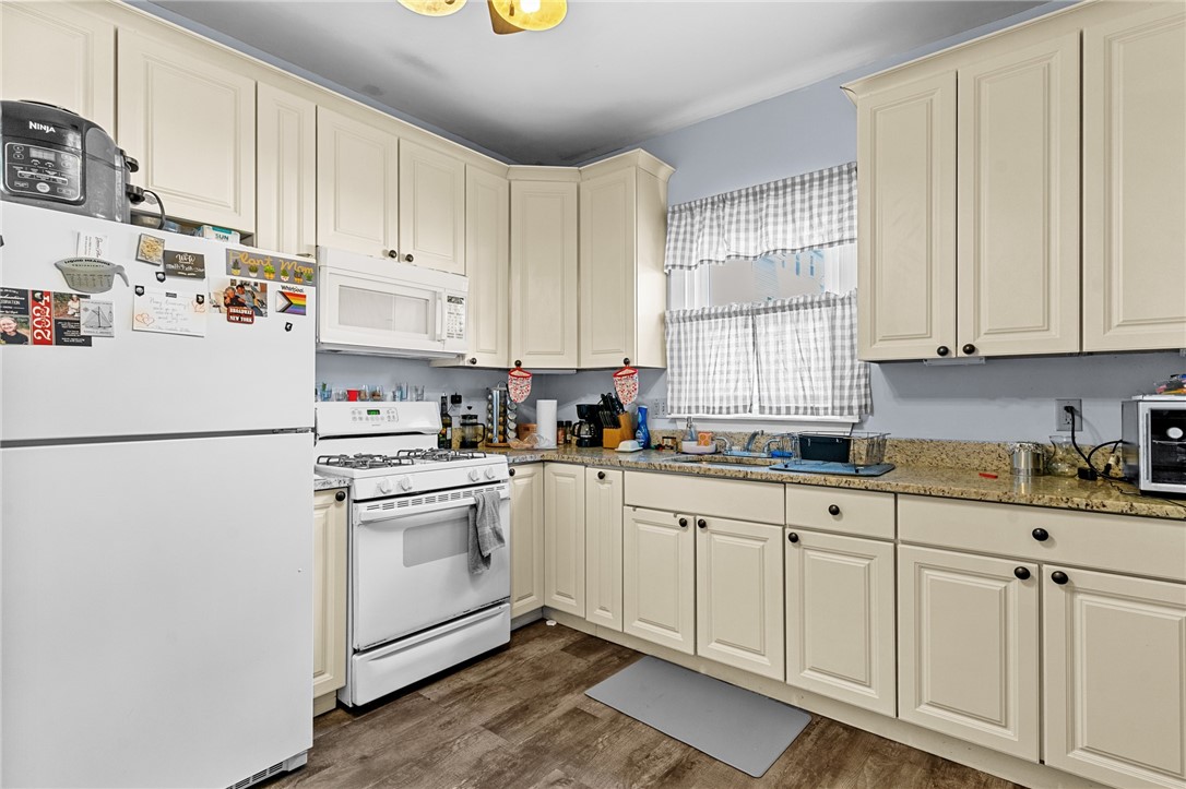 13 Magill Street Pawtucket, RI 02860 - Photo 9 of 30