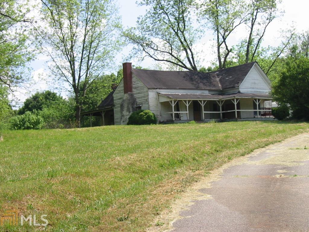 1284 Brockton Road Jefferson, GA 30549 - Photo 1 of 1 a view of a house with a yard