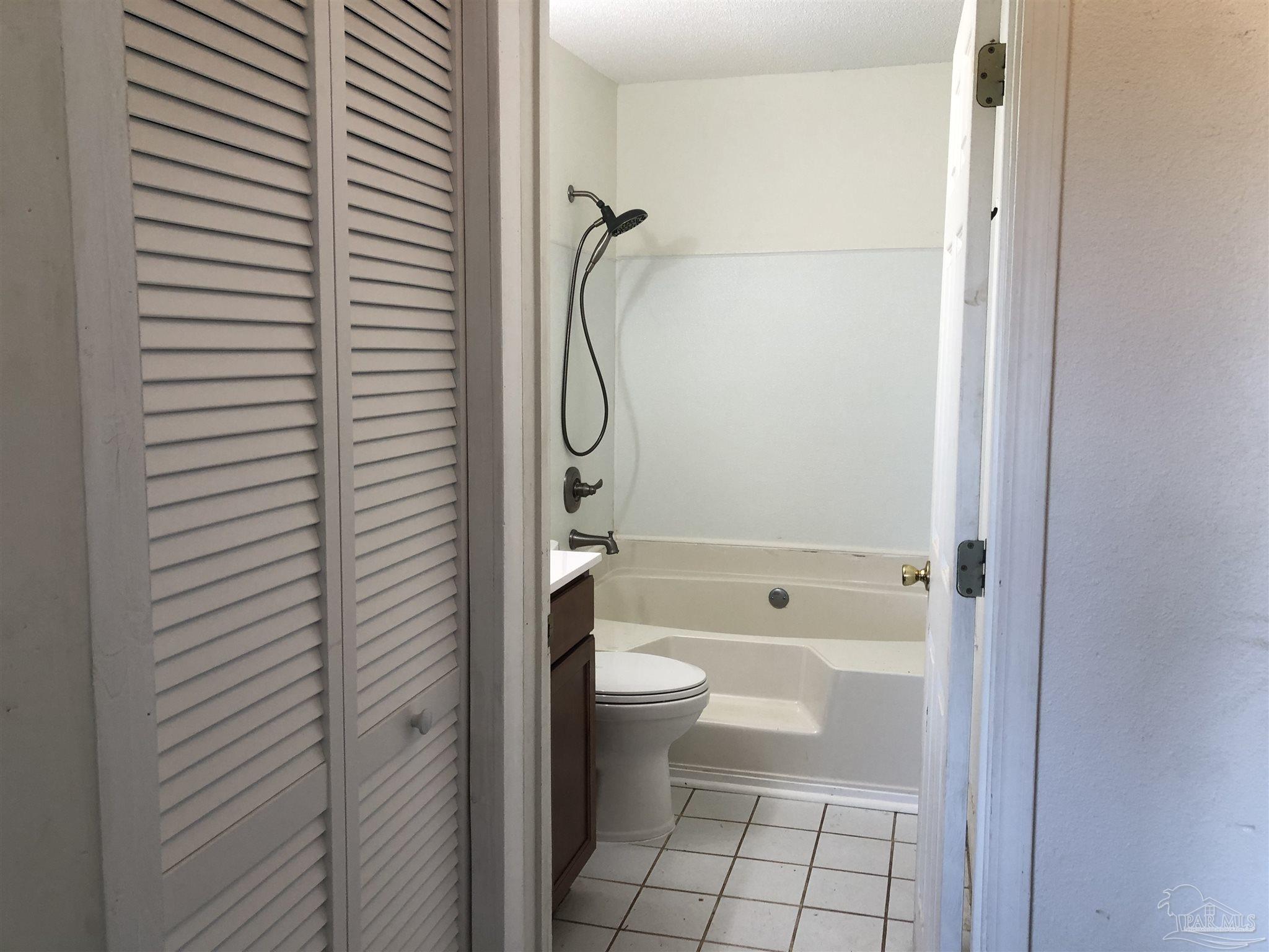 6307 Hogan Road Pensacola, FL 32526 - Photo 15 of 33 Gallery Image 15