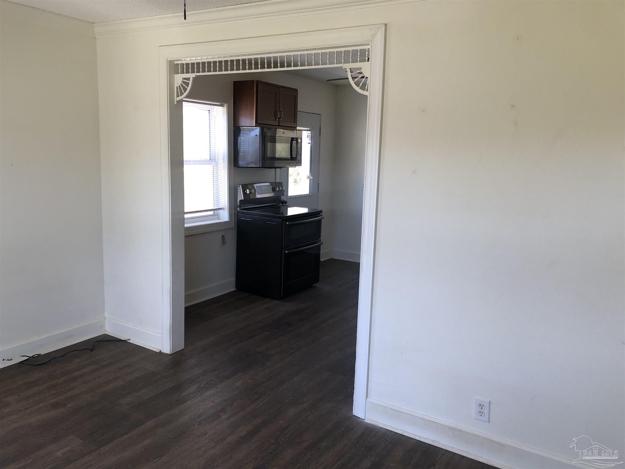 6307 Hogan Road Pensacola, FL 32526 - Photo 3 of 33 Gallery Image 3