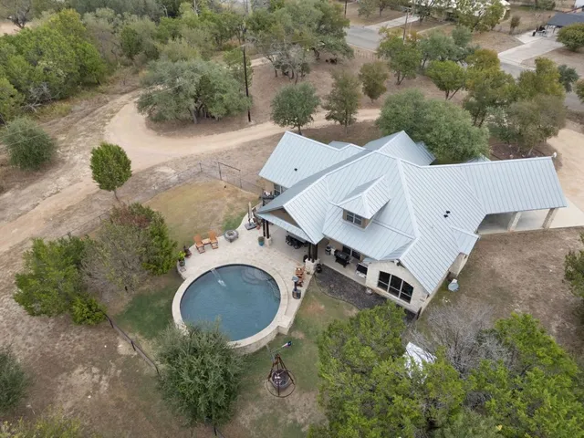 $925,000 | 430 Supple Drive, Lampasas, TX 76550