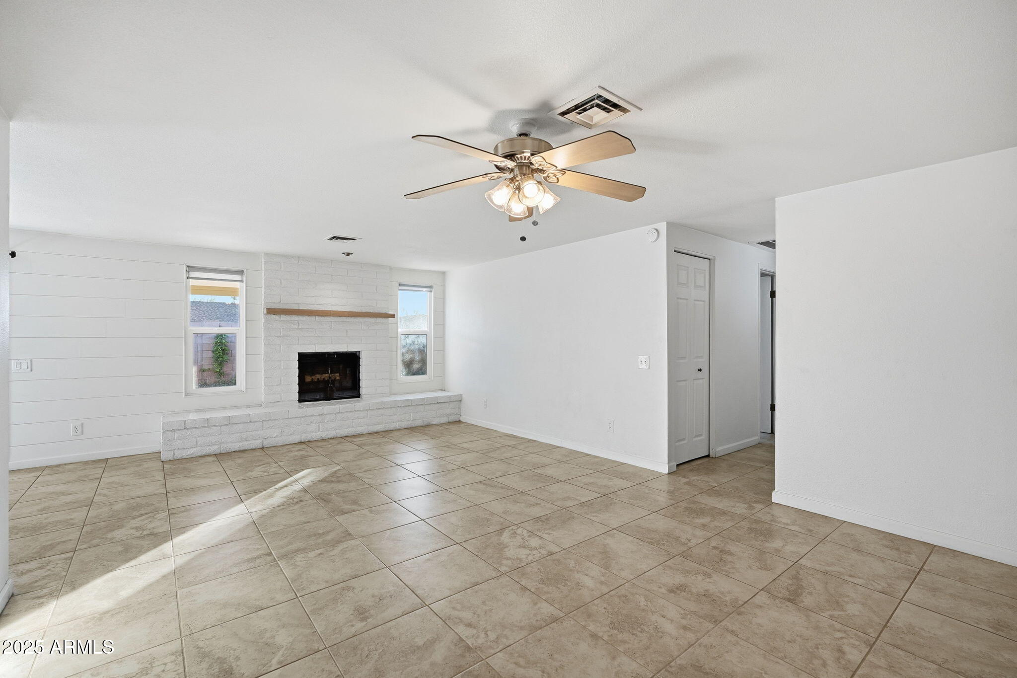 1513 West Colt Road Chandler, AZ 85224 - Photo 8 of 31 008_ListerPros