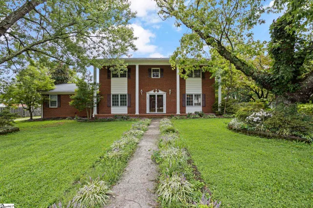 $320,000 | 132 Avalon Circle, Easley, SC 29640