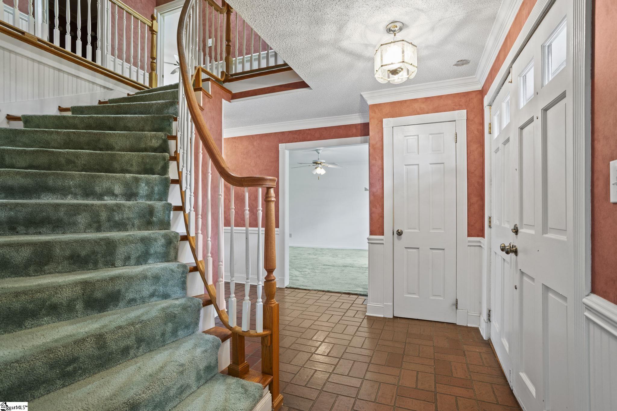 132 Avalon Circle Easley, SC 29640 - Photo 3 of 21