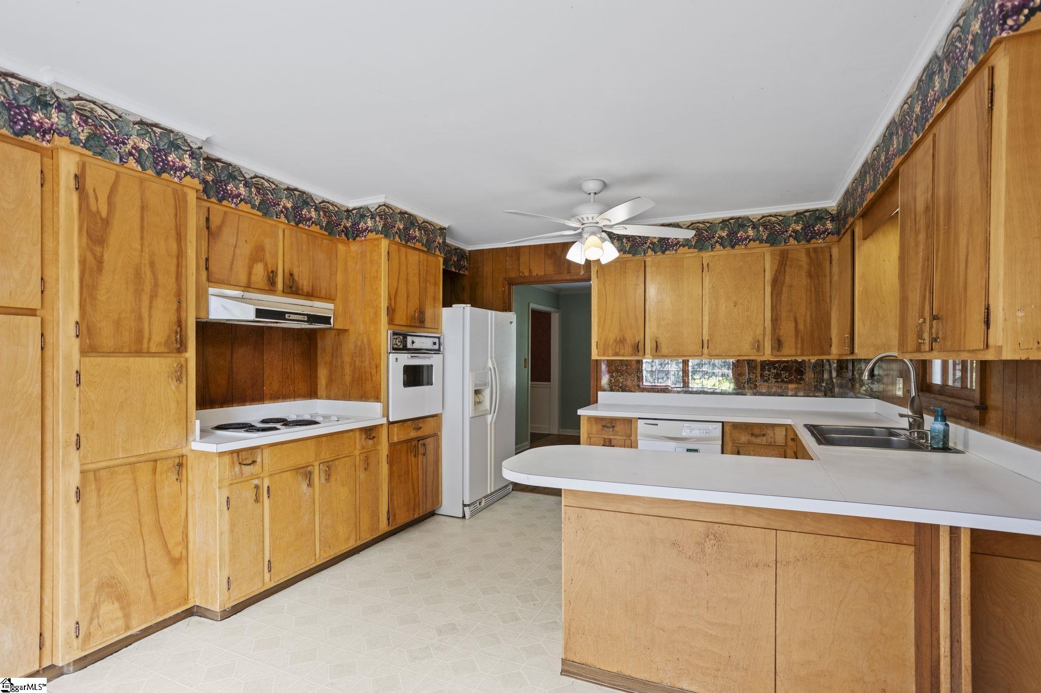 132 Avalon Circle Easley, SC 29640 - Photo 7 of 21