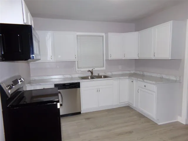 $1,995 | 1515 South Vernon Avenue, Dallas, TX 75224