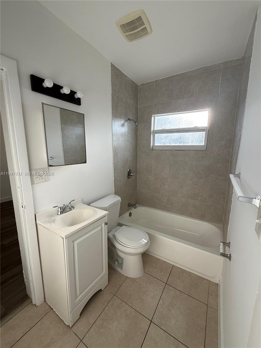 253 Northwest 48th Street, Unit / Miami, FL 33127 - Photo 14 of 20