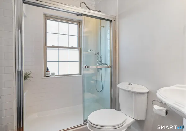 $249,900 | 27 Nash Lane, Unit 5, Bridgeport, CT 06605