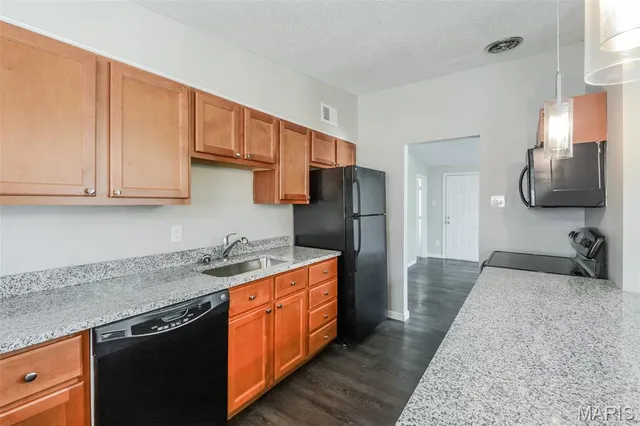 $1,495 | 100 Taney Drive, Florissant, MO 63033