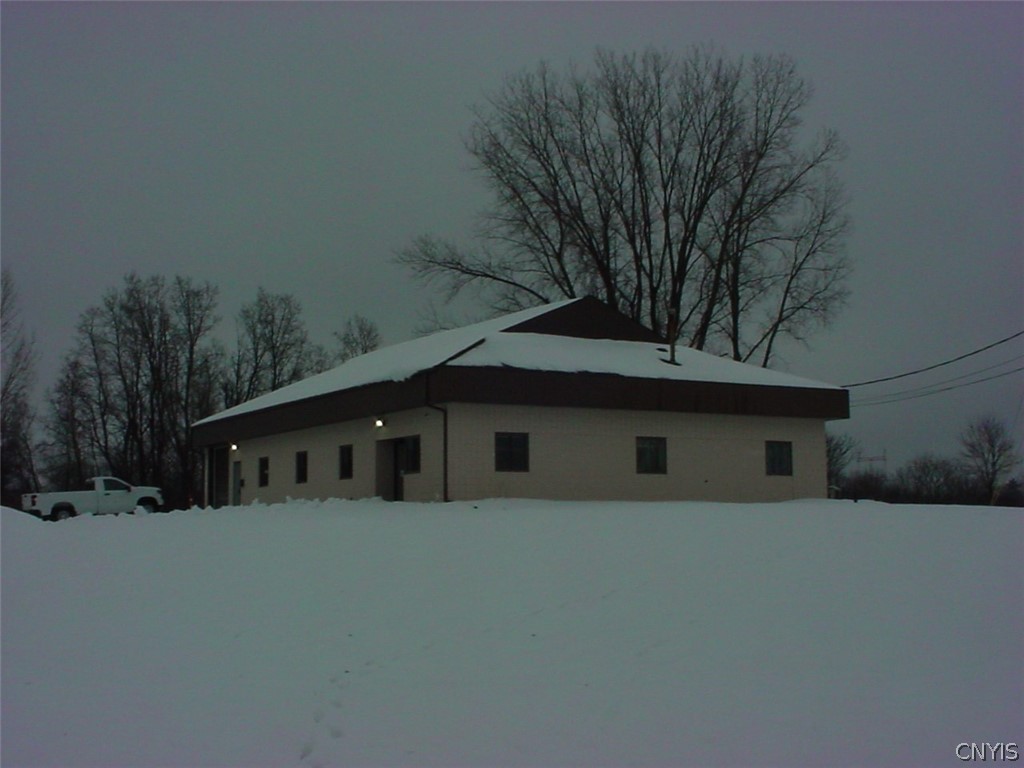 4944 Verplank Road Clay, NY 13041 - Photo 3 of 19