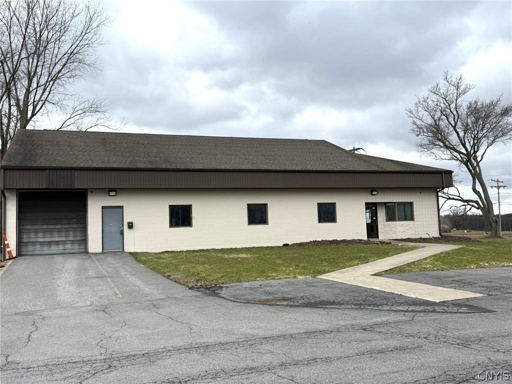 4944 Verplank Road Clay, NY 13041 - Photo 4 of 22